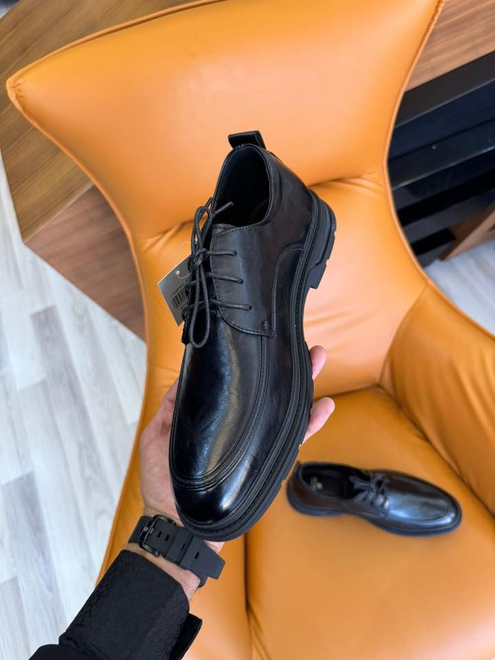 للبيع جديد  غير مستخدم قياس ٤٣ فقط 
جلد طبي ومريح جدا 
السعر ٣٥ الف 
توصيل مجاني 
***********
واتس اب
