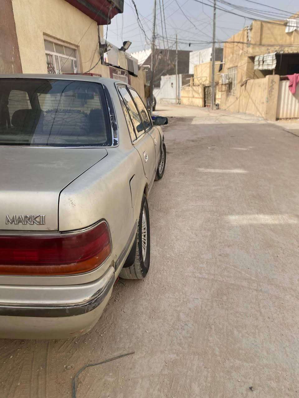 مرخصت مدير الكروب مارك تكم موديل 1994رقمه كربله انكليزي بسمي شرط مكينه كير مكفوله الساره مابيه عيب شرعي لا كصه ولانقل جثه ولا ضربه قويه سعره ٣٥ وبيه مجال ***********
