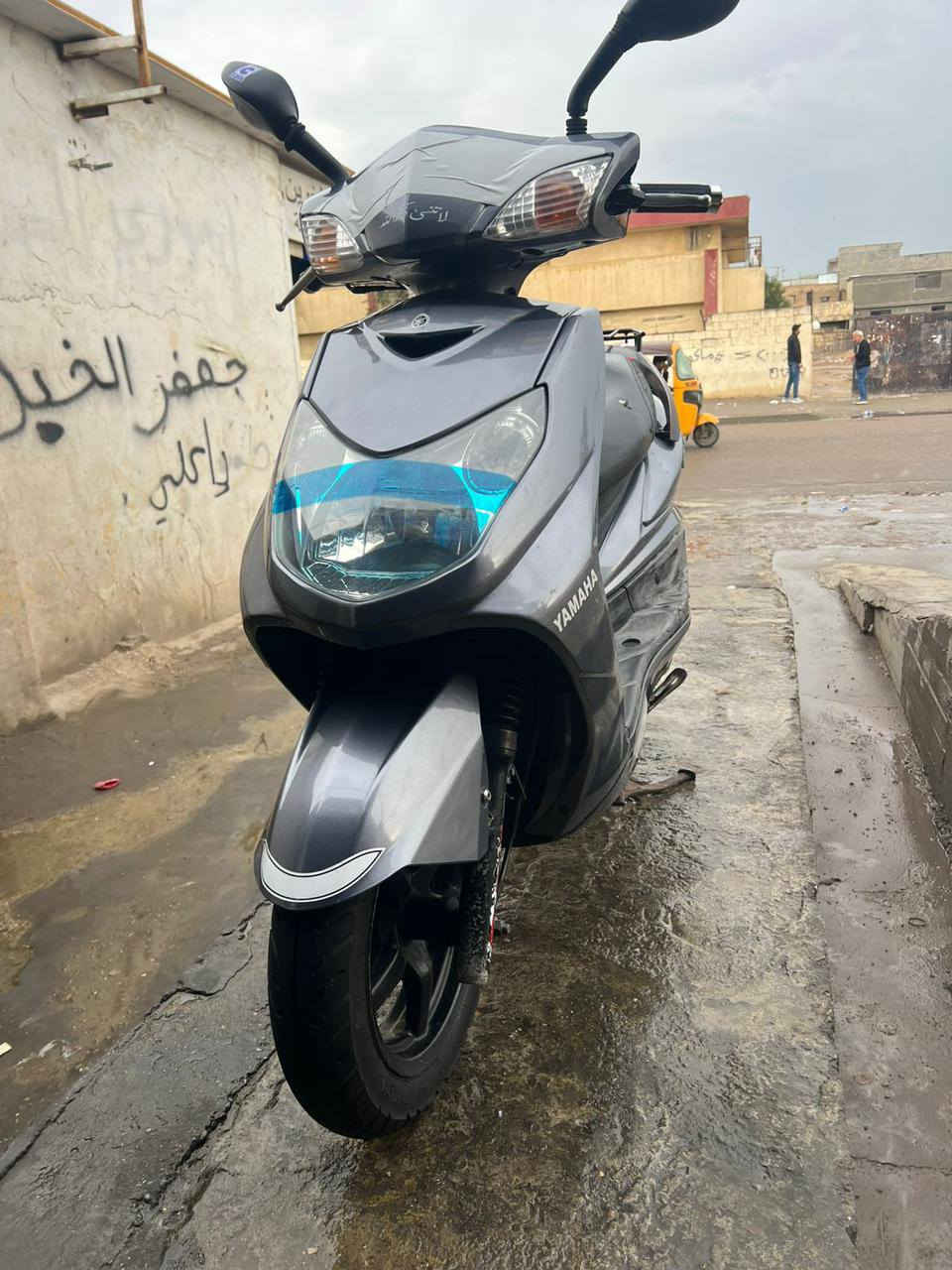 سلام عليكم سكنس فحل دراجة اخت الرمبة دراجة ماناقصهة اي شي كلة شغال لايت اشاير كلة شغال مكينتهة ناعمة مامفتوحة الدراجة مكفولة السعر 900واي ستفسار علة هاذة الرقم *********** مكاني بغداد الزعفرانية
