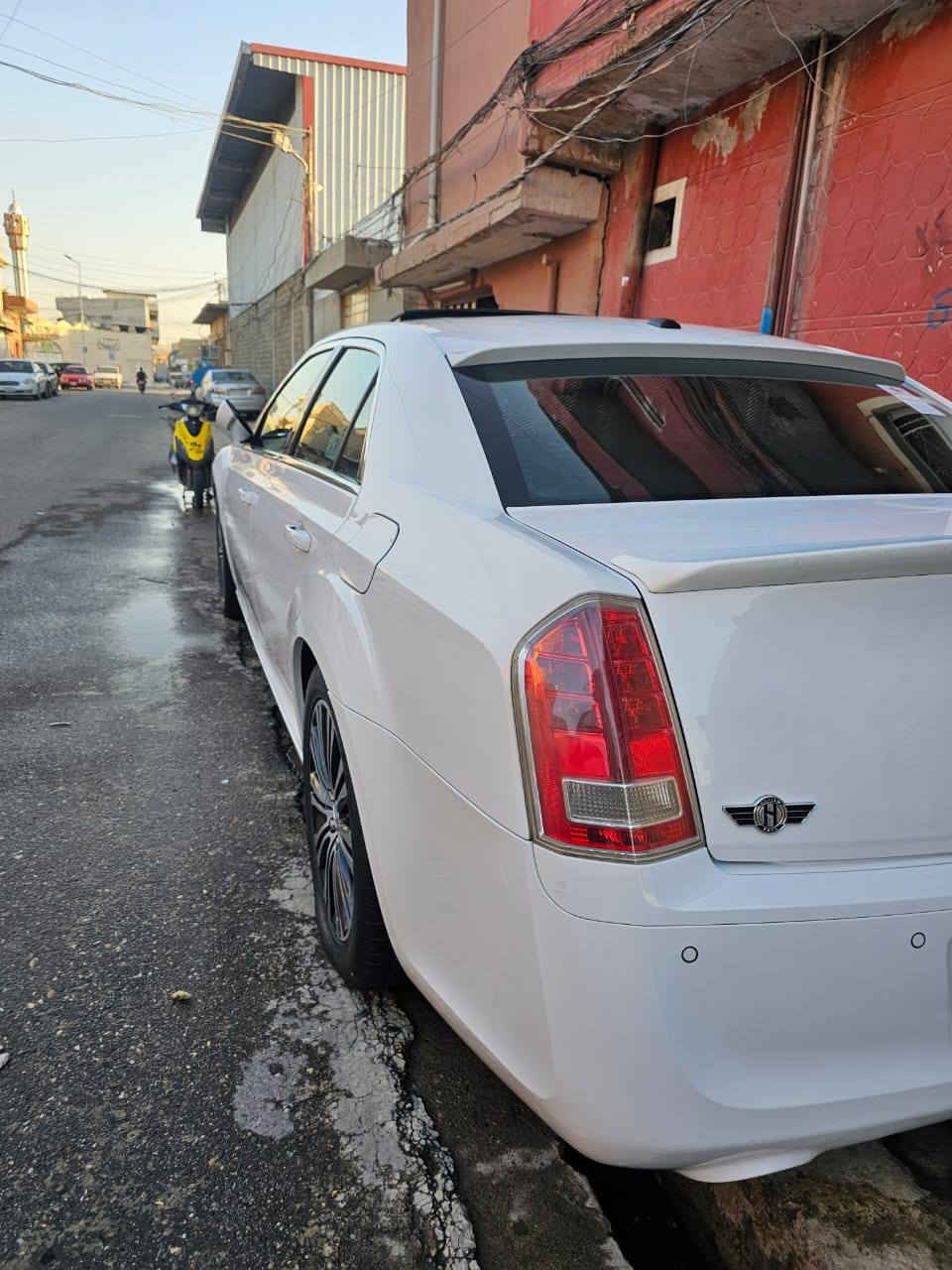 السلام عليكم ..... اوباما ١٣ فول s رقم دهوك.. شرط التحويل بيها على كد شبر بلبنيد من الجهتين فقط مكفوله من الرصعات والشخوط صدر امامي خلفي شرط جديد كلها شغالة سيارة الف متصرف عليها مامشتغله خط السيارة فور ويل فول فول رادار امامي... مكان السياره مكان السياره موصل.... واتساب {***********}
السعر190
