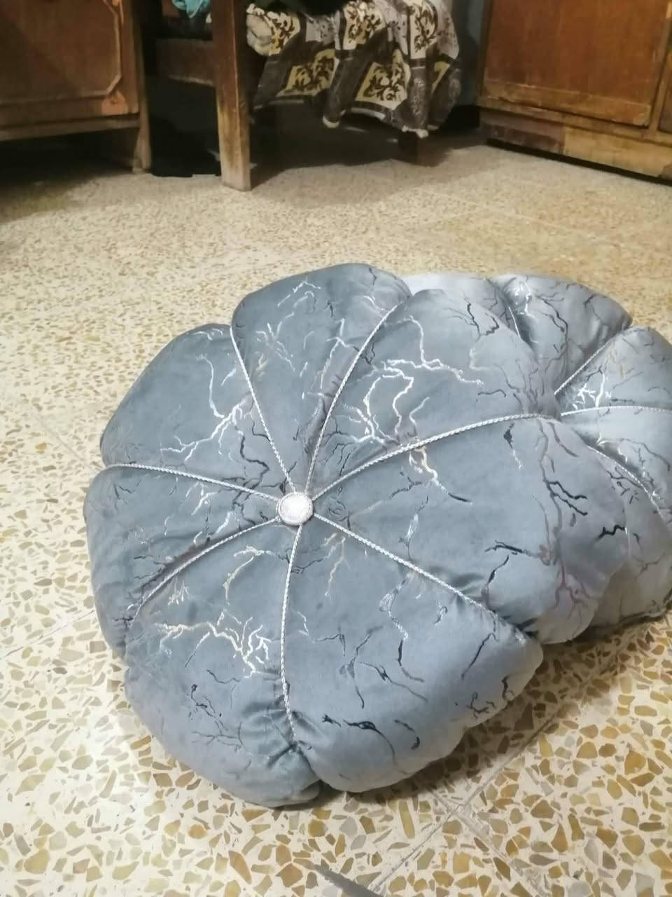 سعر الكوشات القهوائي الزوج ب4،500
سعر الكوشه المدورة الزوج ب5،000
سعر الكوشه المربعه الزوج ب5،000سعر الطخم البيبي ب7،000سعر طخم الكريكوت ب10،000


**إذا كنت صاحب هذا الإعلان وتريد حذفه لأي سبب، رجاءا أرسل رسالة إلى الدعم الفني**