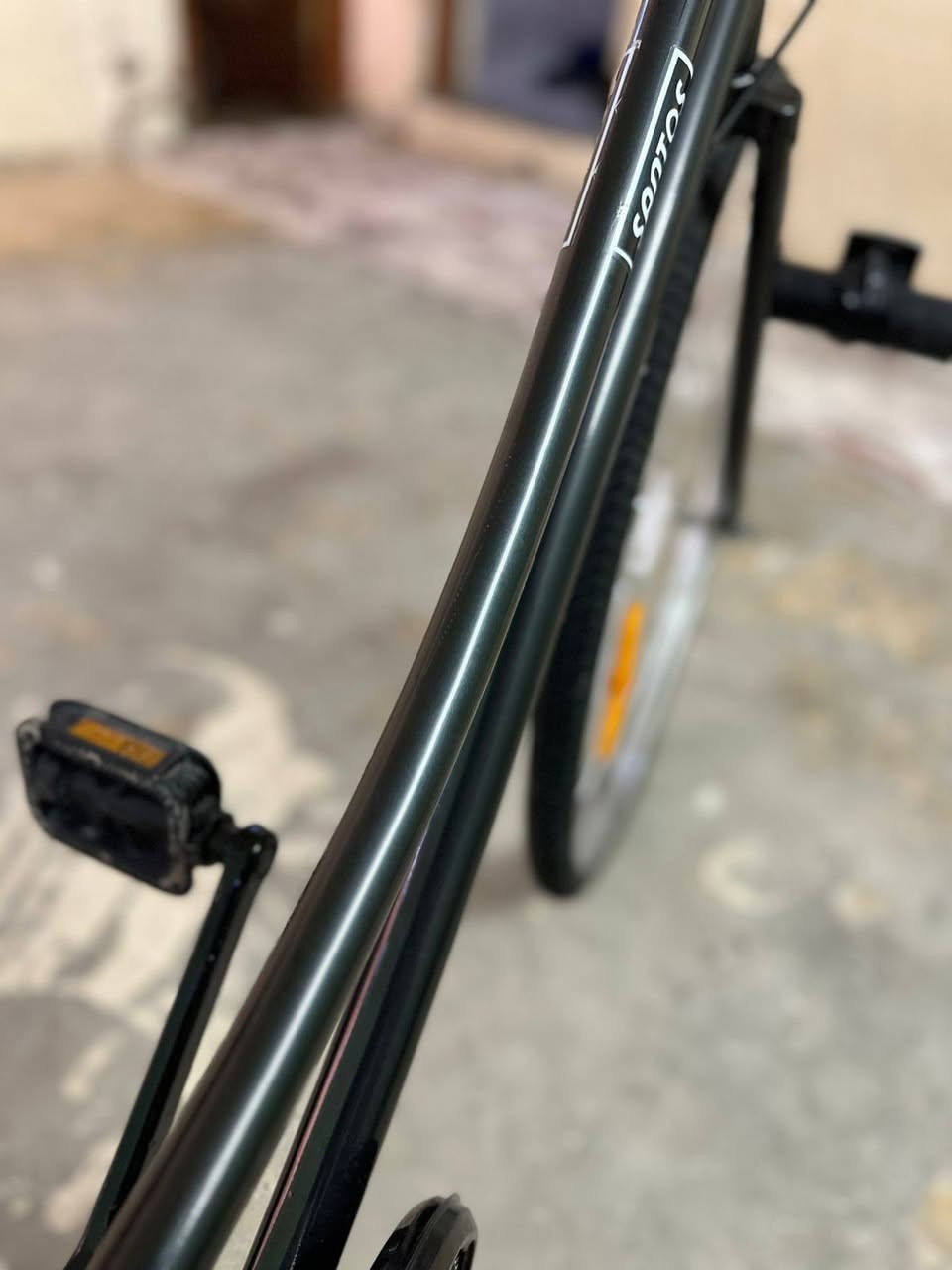 السلام عليكم بايسكل للبيع موديل 22 طقه ما بيها حجمه 26 المكان البصره سانتوس السعر 160 بمجال بيكم خير وتدللون اتصلوا على هذا الرقم***********❕
