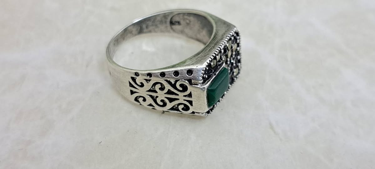 خاتم عقيق اخضر  5:84  غرام  قياس ٢٠  ٢١  السعر  النهائي ٢٥ الف


**إذا كنت صاحب هذا الإعلان وتريد حذفه لأي سبب، رجاءا أرسل رسالة إلى الدعم الفني**