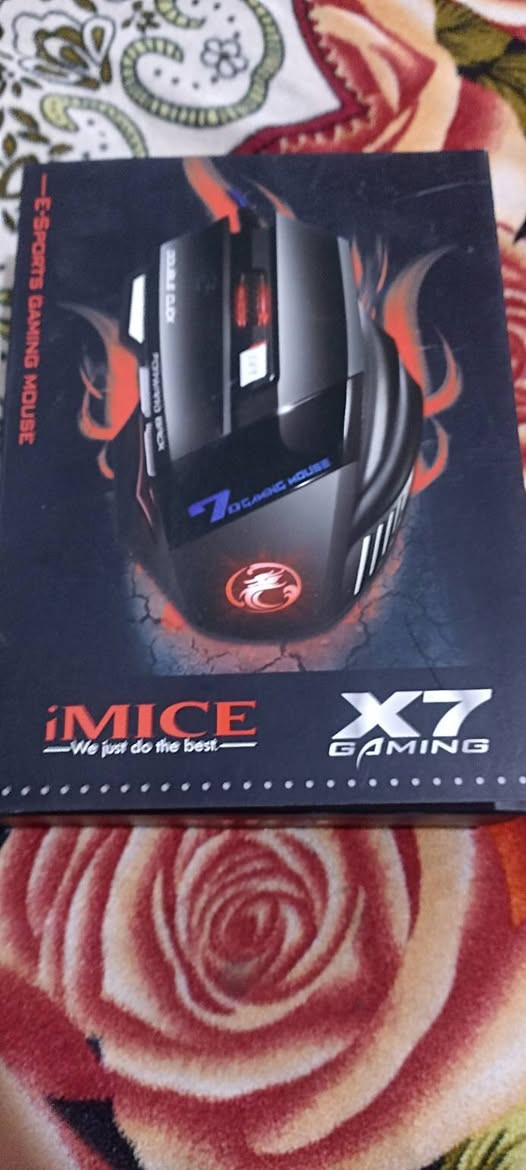 سلام عليكم    pc كامل للبيع - مع كل الكراتين
مواصفات PC:
CPU: Ryzen 5 5500
GPU: RTX 3050 6GB
RAM: 16GB 2x8 
MB: Asus B450M-A II
SSD: 1TB M.2 NVMe
PSU: 600W 
Case: NevieW 2771M RGB Black
Cooler: تبريد المعالج موجود
*كل القطع مع كراتينها*

الملحقات:
شاشة: MSI 27" 100Hz *مع الكرتون*
ماوس: iMICE X7 RGB *مع الكرتون*
كيبورد: R8 1822 RGB *مع الكرتون*
سماعة: WESEARY WG1 لاسلكي RGB *مع الكرتون*
يوابس: GP1500VA 1500VA *مع الكرتون*

المكان: ديالى - كنعان
الحالة: نظيف جدا واستخدام شخصي
السعر كامل: مليون و ميه او قابل للتفاوض 
للتواصل: *********** 
او ‏‪***********‬‏
الكيس فقط بدون ملحقات 850 الف  او بي مجال
