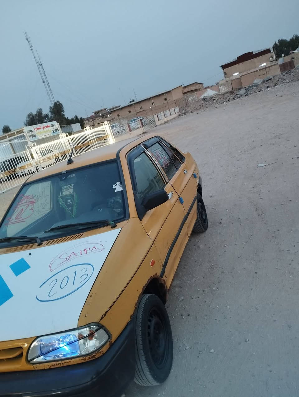 السلام عليكم سايبه رقم بابل مشروع وطني موديل 2013 مصفره هيه وغرامات السياره جاهزه مكينه وكير وحداديه كفاله السعر 22وبيه مجال بيع او مراوس  مكاني النجف ابوصخير ***********
