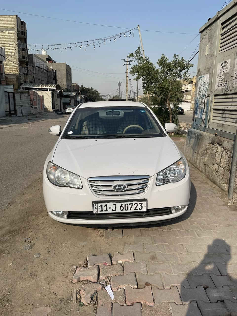 السلام عليكم 
الانترا 2011 مكينه 1600 دكشن عالي خليجي سياره بحاله جيده والتفاصيل والسونار موجود ويه الصور السعر 110 
الاستفسار على الرقم ***********
بغداد مدينه الصدر
