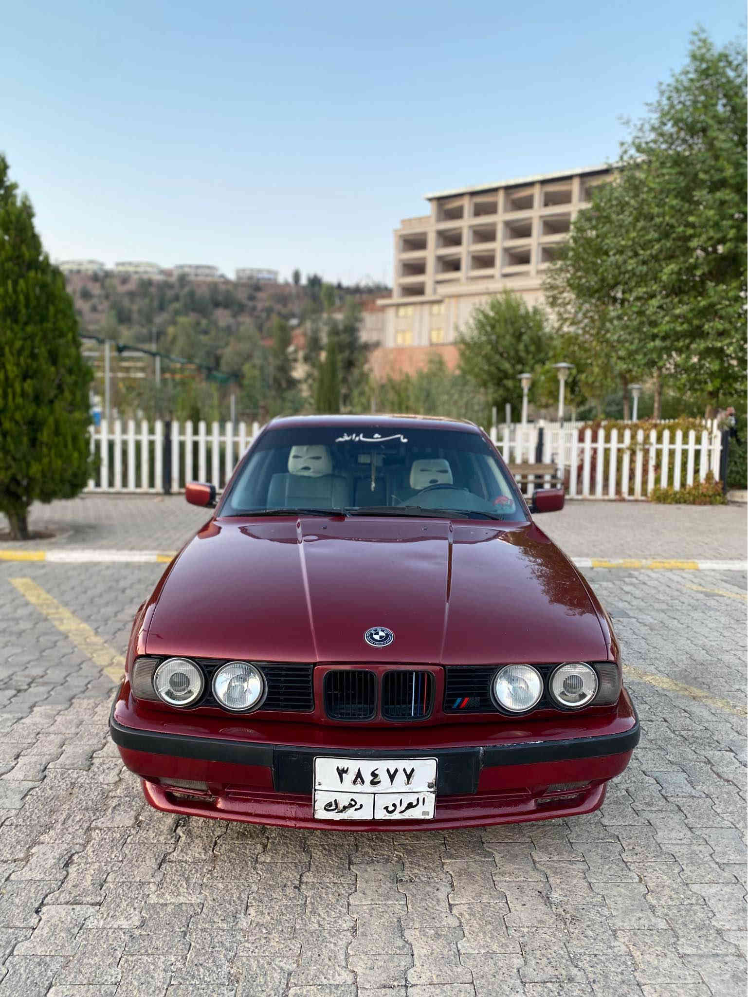 Bmw 1993 525 
سيارة فول فول بةس بي سلايد 
توماتيك جام كةهرةباي شاشة 
كاميرة دعامي حساس ستيرن f10 
سيارة بي دعم عام بةخ بو جاني 
گيرمةكينة شةرت جديد 
سيارة سةر وةزع شةريكة
تحويل وكالة شرط 
سعر 78 مجال 5 ورقة غرامة 
*********** زاخو
