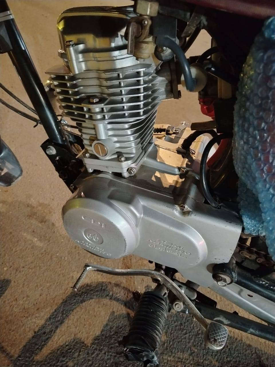 سلام عليكم دراجه ايراني للبيع دراجه نضيفة شغاله سعره 550مكاني بغداد الشعب ***********
