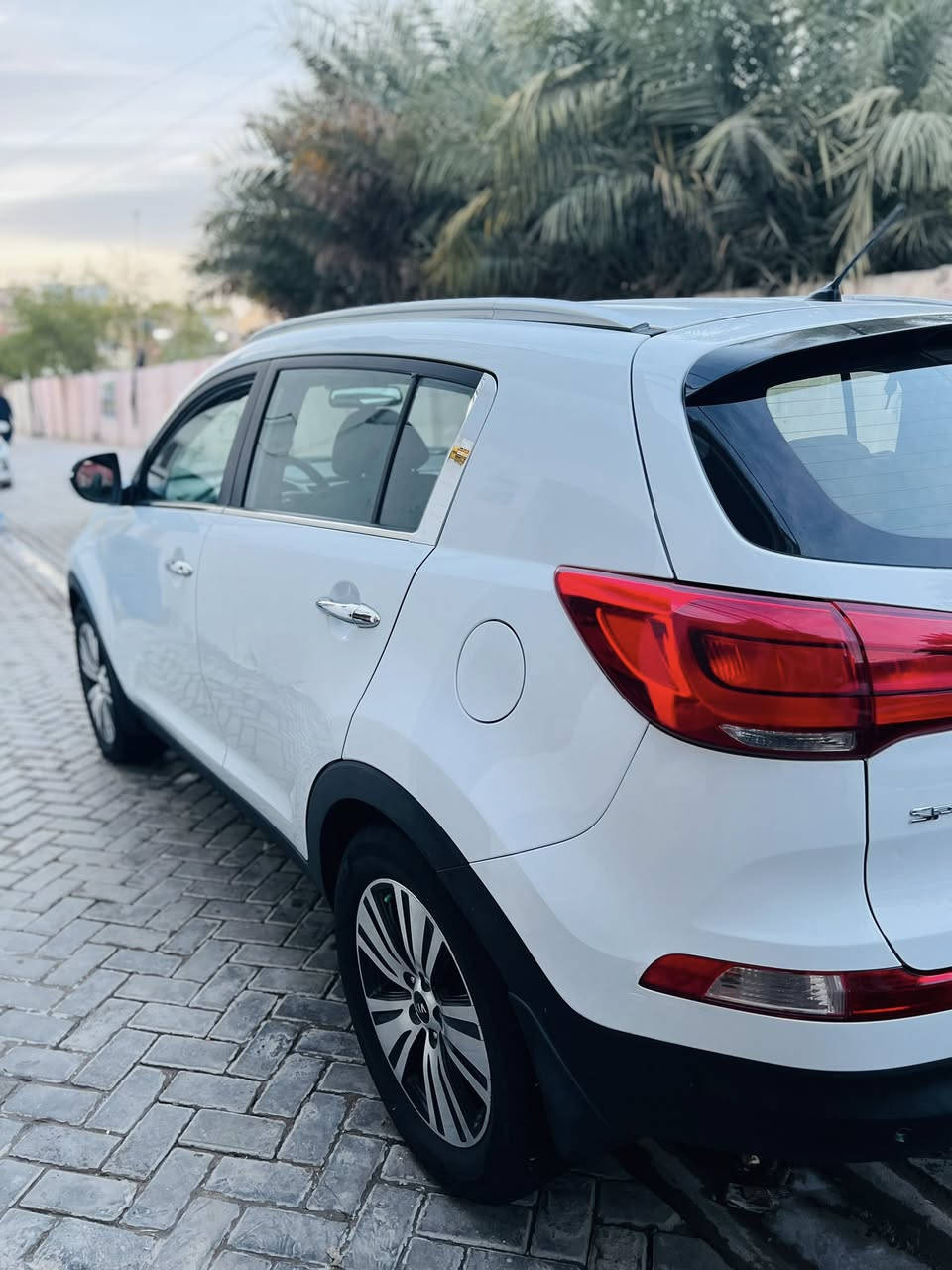 السلام عليكم سبورتج 2015 خليجي 
مكينه 2000 دوش كير مكينه مكفوله 
السونار بل منشور 
السياره جاهزه من كلشي
داخل رصاصي ماشيه ١٢٥
مري شفط تحكمات ستيرن 
أشاير بل مري
مكان بغداد 
السعر 147
***********
