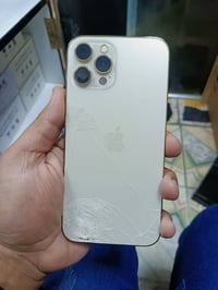 آيفون ١٢ برو ماكس • ١٢٨ • شاشة وظهر مكسور