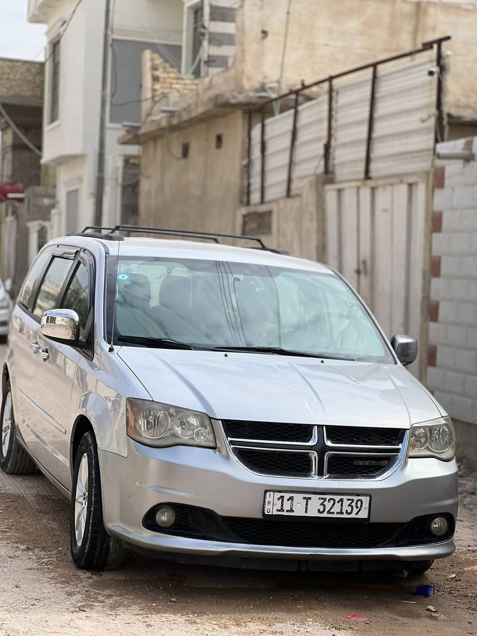 دوج كرفان موديل 11 رقم بغدادبأسمي
وارد كندي داخله من غير حادث بدي بي بارد وسونار يمك 
تبريد 3 قطع وتدفئه شغاله
كهربائيات كله ع البلاد سياره بلاديه 
بيهه نواقص ينزلن من السعر والشراي بي خير ويدلل 
جام 6 كهرباء
بيبان وجنطه ميكانيكي 
دعاميه اماميه تغليف فابلون 
مكينه وكير مكفولات توه مسويلهه ادامه ومغير واشر قبق ولفات 
عبوة فيت بم جديد وعندي احتياط وياهه
وعندي الهه اغراض انطيهن وياهه 
رايدهه ب128 وبيهه مجال للطيبين 
شرط التحويل ابيع لغرض الحاجه سياره مامتعبتني الله شاهد


**إذا كنت صاحب هذا الإعلان وتريد حذفه لأي سبب، رجاءا أرسل رسالة إلى الدعم الفني**