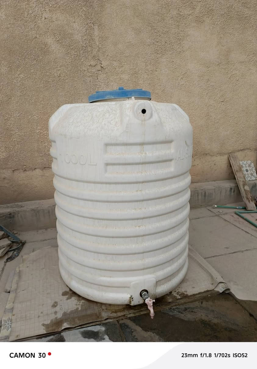 تانكي ماي طن مثل ماواضح بالصورة بي شق واحد ناعم جدا بالاسفل داخل الدائره البرتقاليه السعر 50 الف العنوان الزبير حي الشهداء قرب مجمع الكرار الطبي الشراي يتواصل وياي خاص


**إذا كنت صاحب هذا الإعلان وتريد حذفه لأي سبب، رجاءا أرسل رسالة إلى الدعم الفني**