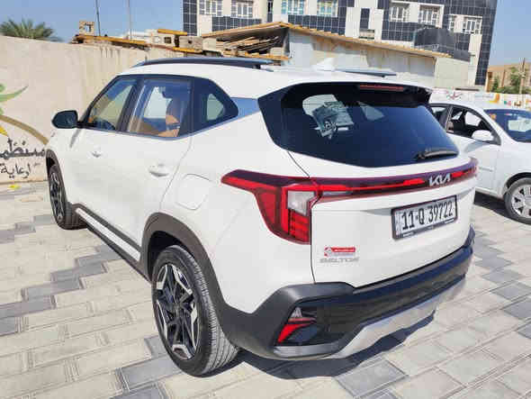 كيا سلتوس SX  2024
رقم بغداد
وراد امريكي بدون صبغ حادث بسيط دعامية ولايت ومبدل اصلي
ايرباك ستيرن فقط ومرجع سستم (دركه + عقل ايرباك)
اللون صدفي 
10،000 KM
 ماشيه فقط
محرك 1600 تيربو
بصمة + تشغيل عن بعد
كير اوتو
السيارة AWD
يعني فور ويل
نظام نزول منحدرات
مواصفات شاشة كبيرة متصله
حساس رجوع للخلف اوتو بريك
حساس نقطة عمياء
نظام صوتي Bose
انارة الوان دشبول وابواب مع المسجل بلادية
تدفئة مقاعد مقعد السائق كهرباء
كامرة خلفية
مقاعد جلد
السعر
18،600 $
بيها مجال بسيط 
التواصل على الرقم واتس اب
***********
بغداد حي القادسية
https://bid.cars/en/lot/0-38820699/2024-KIA-Seltos-KNDETCA73R7587311
