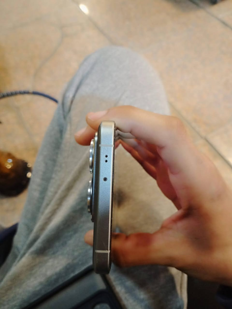 موبايل Xiaomi 14T pro 5g للبيع او مراوس 15 تي برو وانطي فرق
شاومي 14تي برو 5جي
مواصفات الجهاز 
الشاشة6.67 بوصة - 144 هرتز - AMOLED
1 تيرابايت الرام16 + 16 جيجابايت الكاميرا 50 + 50 + 12 ميجابكسل
 المعالجMediatek Dimensity 9300 Plus 
البطارية.95 والشحن السريع5000 مللي أمبير - 120 واط

والجهاز نظيف بنسبه 99٪  
مكاني بغداد .حي اور 
سعر الجهاز 550 قفل 🧷


**إذا كنت صاحب هذا الإعلان وتريد حذفه لأي سبب، رجاءا أرسل رسالة إلى الدعم الفني**