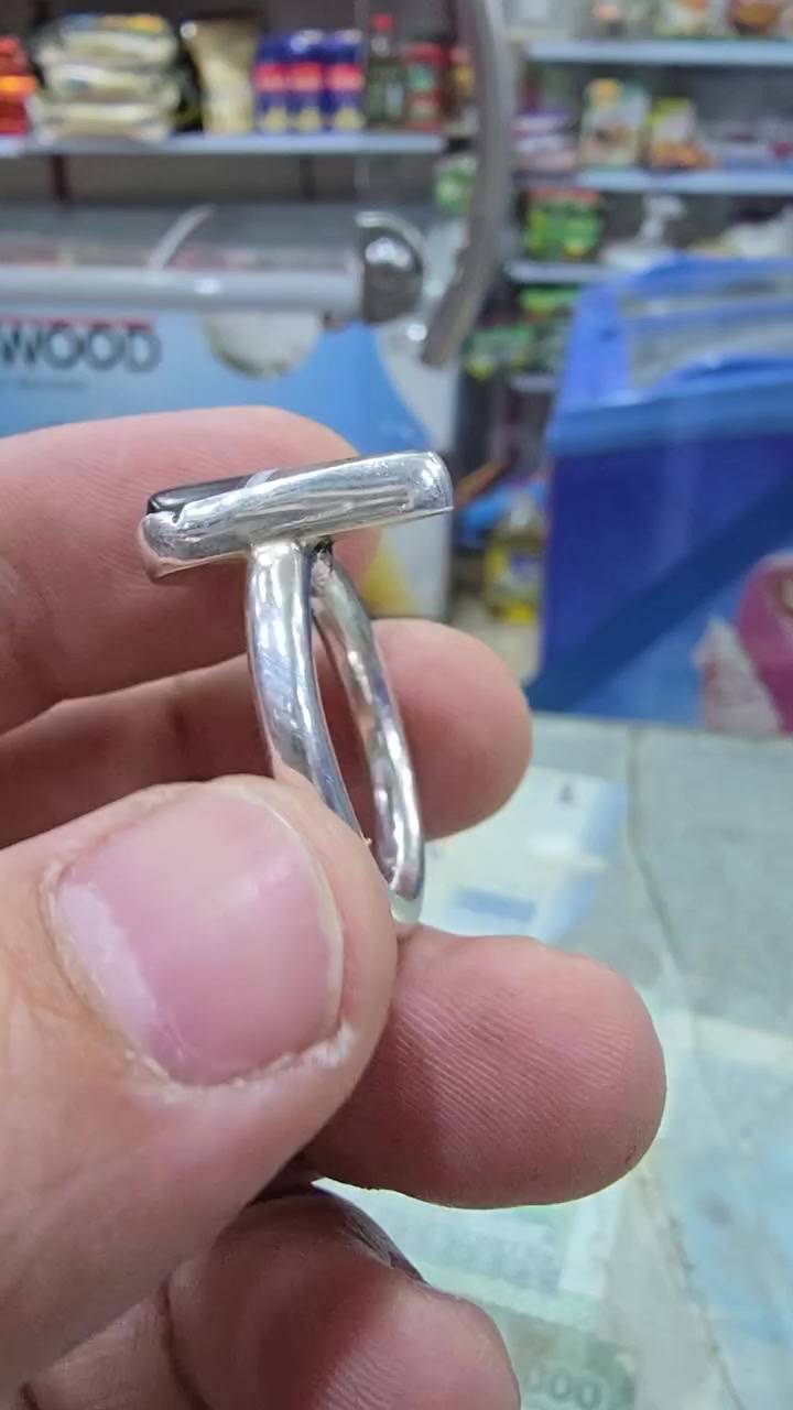 جزع يماني قديم
صياغه يدوي قياس ٢٣


**إذا كنت صاحب هذا الإعلان وتريد حذفه لأي سبب، رجاءا أرسل رسالة إلى الدعم الفني**