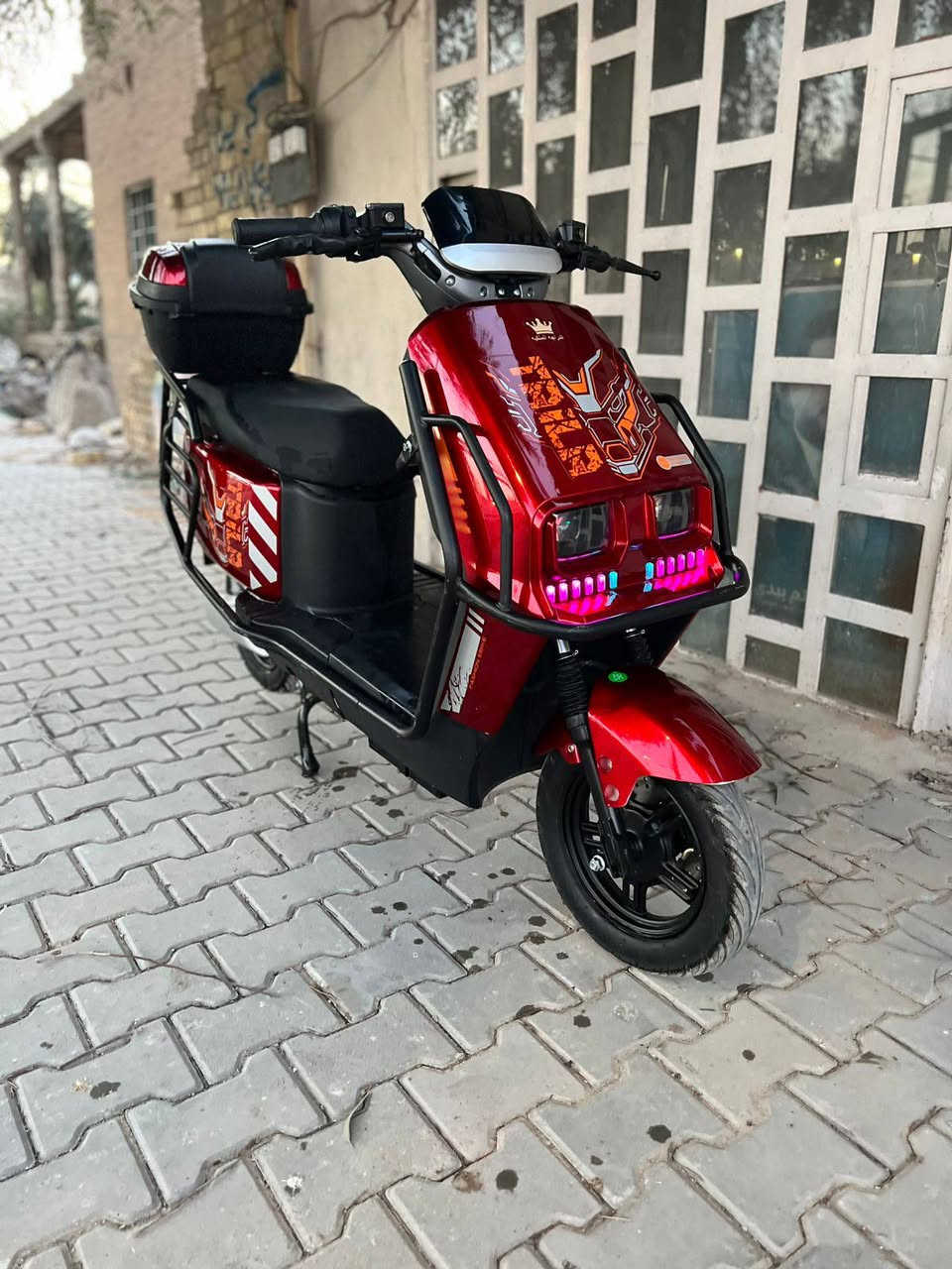 سلام عليكم شباب دراجه شحن للبيع نوع سكنس  زيرو زيرو غير مستخدم من المعرض البيت الله 
شاهد  بعدها وكاله ولا شحنه مشحونه ابد 
  الله  شاهد وصل معرض موجود ابسمي  مواصفاتها
الموديل2026
بطاريات 6 دبل 
التحويلات 1.2.3
السرعه75 حقيقي معا الوزن 
شاشه تاب تعرض الك لاعطالً ان وجدت 
اشاير رباعيه 
شاحنه اصليه 
تشغيل عن بعد 
بصمات 2 
سويجات 2
نضام السرقه 
مري أصليات 
تحمل شخصين 
تايرات جوبلس تحمل وزن عالي جداً
لونها مميز 
قفل ستيرن 
لونها مميز كلش 
استان تعليك /استان صفح 
لايتات زنوزن قويه جدا
الدراجه مدرعه بل كامل 360درجه

 اي استفسار اتصال 

***********

العنوان بغداد
