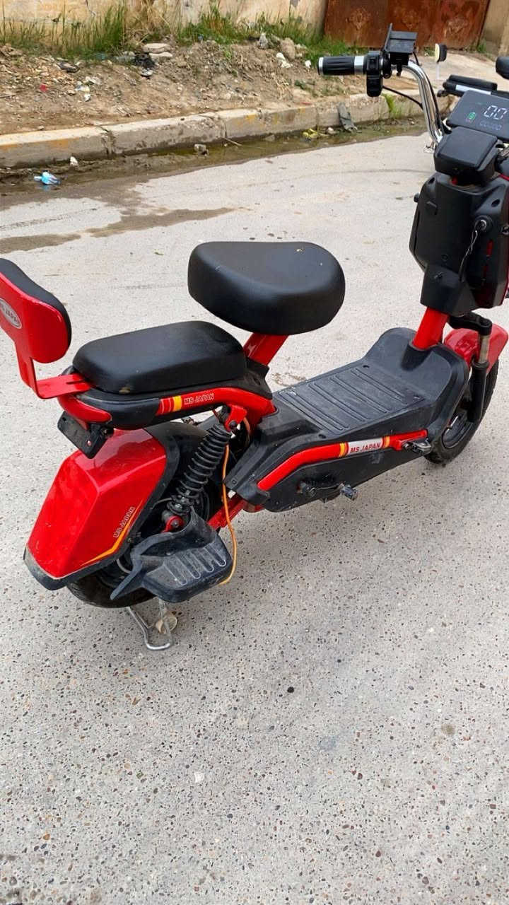 دراجه شحن حجم 14للبيع
بصمه +سويج
سرعه 45
السعر 250 وبي مجال
للاستفسار ***********
العنوان_ صلاح الدين_تكريت
