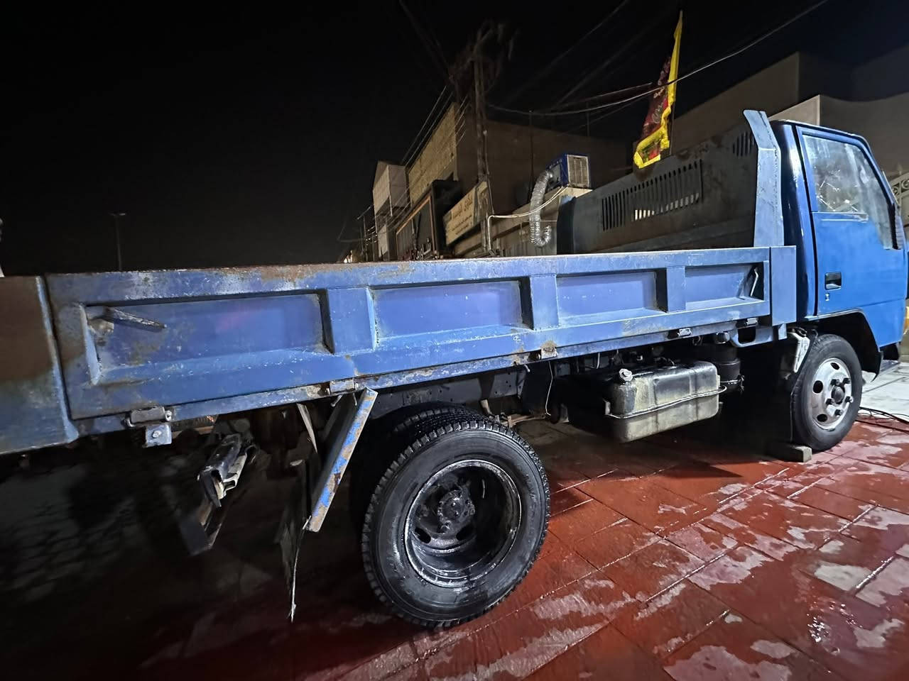 🚛للبيع كنتر قلاب اصل ميتسوبيشي 

✅ ميتسوبيشي أصلي
✅ عظم بلادي والسيارة كلها بلادية
✅ شاصي سليم ومكفول
✅ موديل 1992
✅ محرك وكير خير من الله 
✅ جاهزة للعمل  
☑️ مابيها صبغ 

📅 السنوية مجددة لغاية 8 / 2026
📍 رقم بغداد (تحويل ثاني يوم)
📍 رقم ألماني

السيارة نظيفة وعملية ومناسبة ، والمعاينة خير برهان.

📍 الموقع: بغداد – البلديات

📞 للاستفسار والمعاينة:
***********

السعر بعد المعاينة وللجادين فقط
