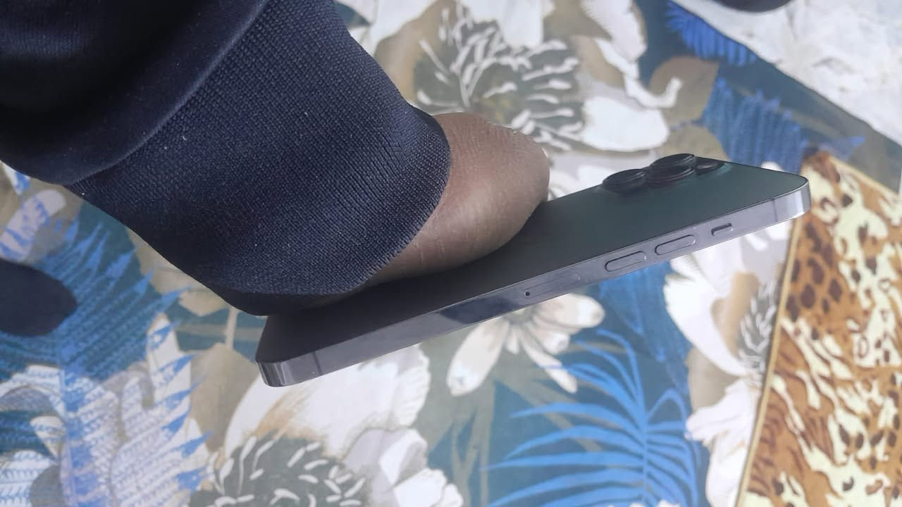 السلام عليكم أيفون 13برو ماكس لا مفتوح ولا مصلح الجهاز وتر بروف البطاريه 85ول ذاكره 256 السعر 650مكاني جزيره بغداد السياحيه ***********
