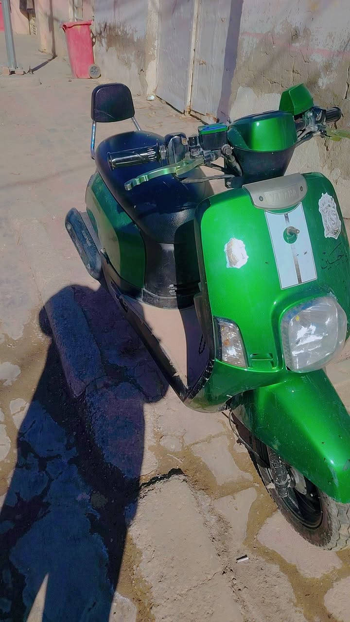 يالله بوليس للبيع دراجه جديد بس بيها شويه زلوغ لونه الأصلي اسود مكينه بالجيس بلاد سعر 750 مكان ميسان العوفيه ***********
