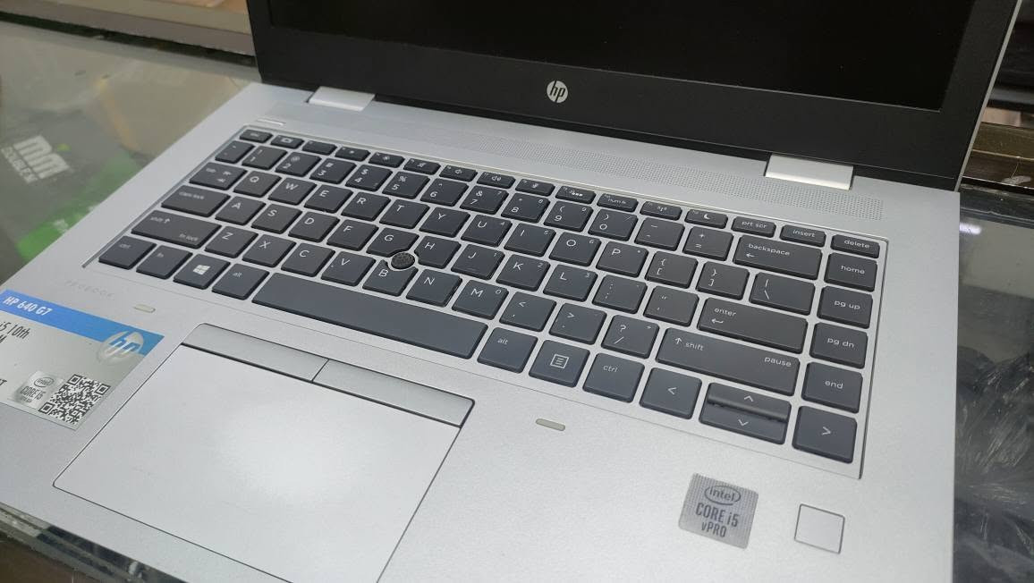 Hp 640 G7
Core i5 جيل عاشر
٨GB RAM
256 SSD
14.1 LED
KEYBOARD LIGHT
الاجهزه بحاله ممتازه
يمكنكم طلب الجمله بأسعار تناسب أصحاب المكاتب 
يتوفر توصيل لكافه محافظات العراق بغداد, العراق


**إذا كنت صاحب هذا الإعلان وتريد حذفه لأي سبب، رجاءا أرسل رسالة إلى الدعم الفني**