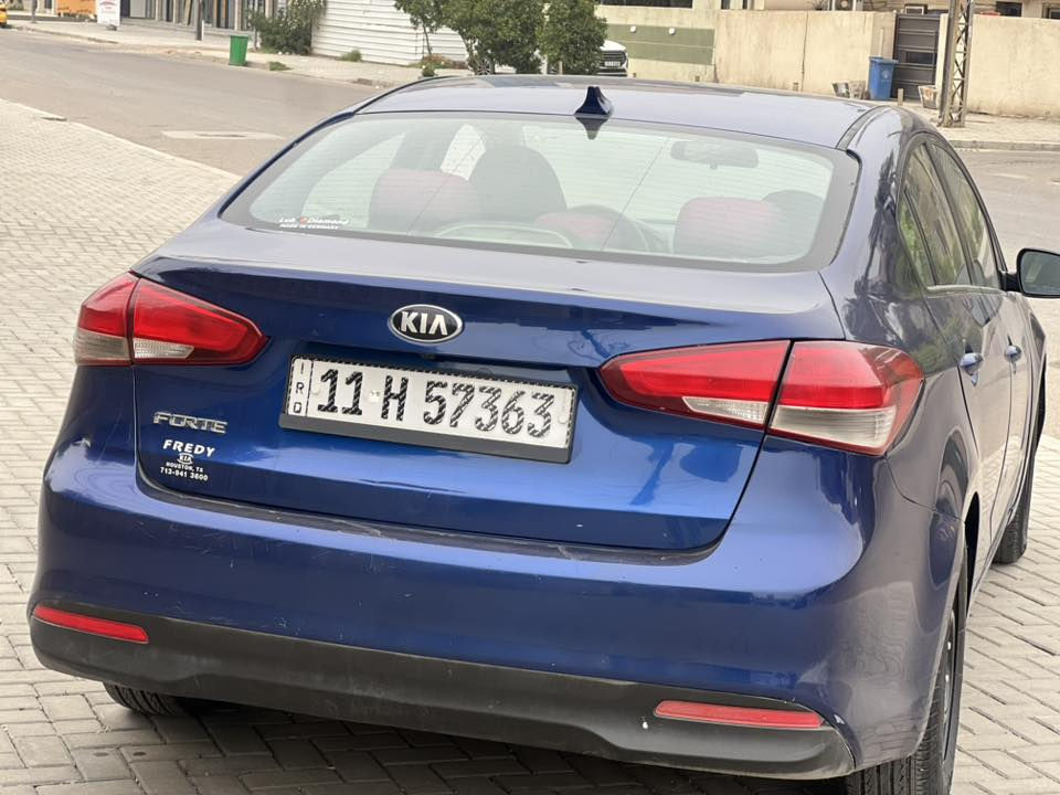 سلام عليكم
 فورتي للبيع موديل 2018 
وارد امريكي 
حادثهة جاملغ وصندوك بي رصعه ونصبغ
وليبل واحد بدون دواخل بدون ايرباك
مكينة 2000 دوش المرغوبة 
مكينة وكير خير من الله 
دهن مبدل جديد 
تخم تايرات جديد
باتري جديد 
صار شهر من بدلتهم 
رقم بغداد سنويه بـ اسمي تحويل ثاني يوم 

سعر 125 وبيها مجال بسيط حك الجية 
مكان بغداد/السيديه

***********6
