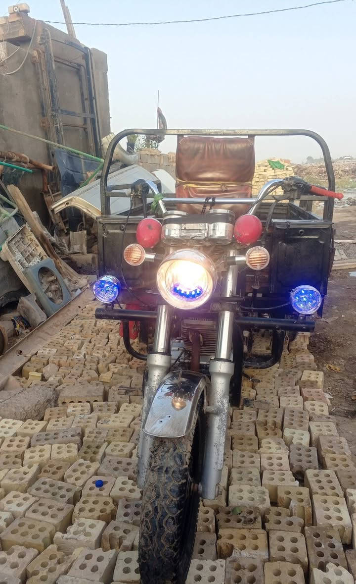 ستوتة صقر للبيع موديل 20 مكينة جديده كير بوكس جديد اكسن جديد تخم تاير كهرباهيات كلة شغالة تخم تاير كهرباهيات كلة شغالة سلف هندر تشتغل ركبة ملحومه قليل بدون اوراق اتكفل سرقة وعشائر سعرة 750 الف وبيه مجال الشراي يخابر وبي خير ويدلل مكاني بغداد ستوتة جديده وبلعافية على الياخذه ***********
