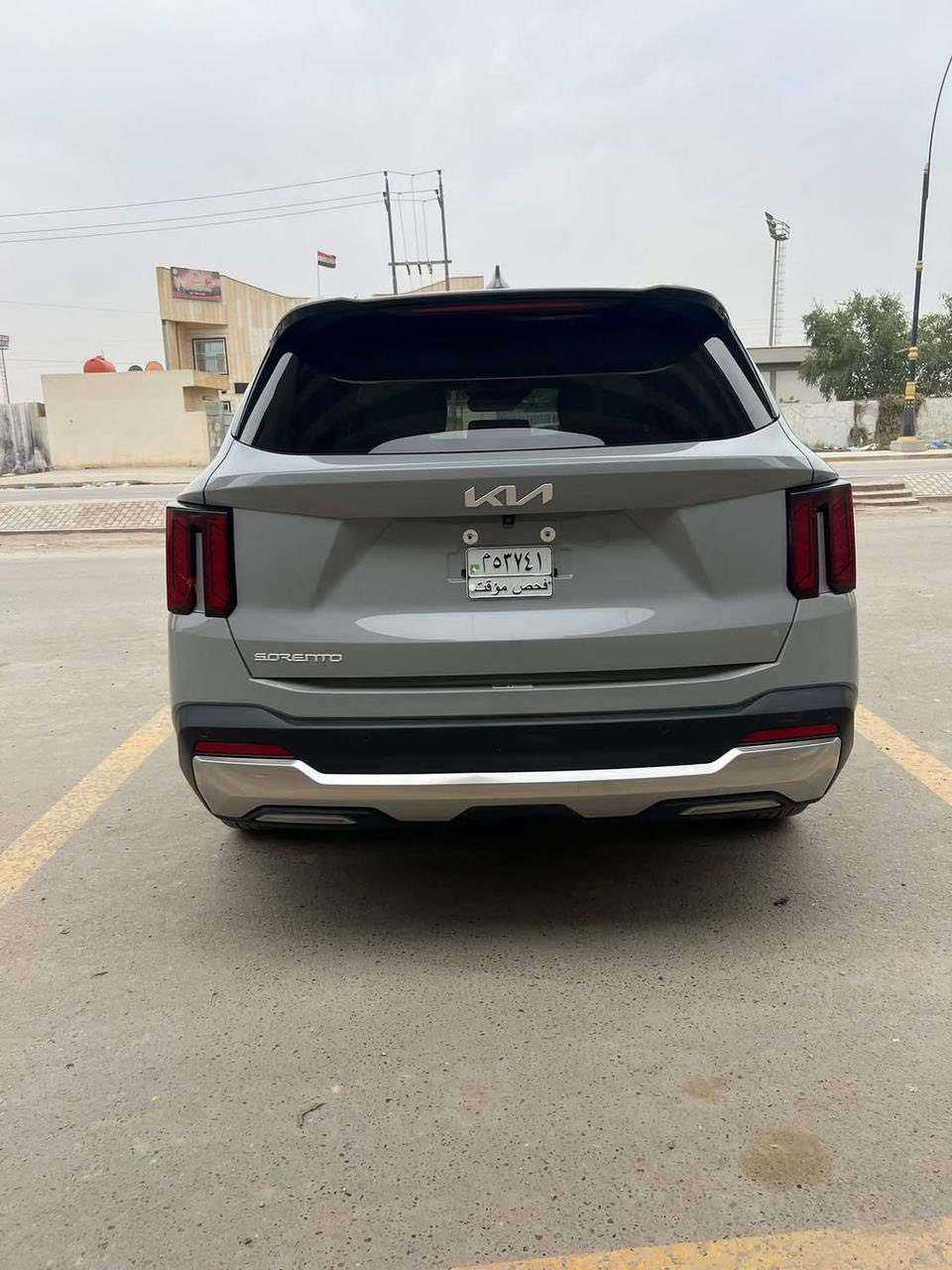 كيا سورنتو موديل 2024 وارد امريكي حادث جاملغ وبنيد فقط ونصبغن بدون ايرباك ماشية 17 الف داخل ابيض 7 راكب فول الفول بانوراما حساسات امامي خلفي رادارات وباقي مواصفات السورنتو  المعروفة السيارة مرقمة بغداد باسمي رقم جديد الدولي تحويل ثانيوم السيارة جاهزة مابيها اي نقص 
السعر 29.500$ وبيها مجال بسيط الاتصال ***********
