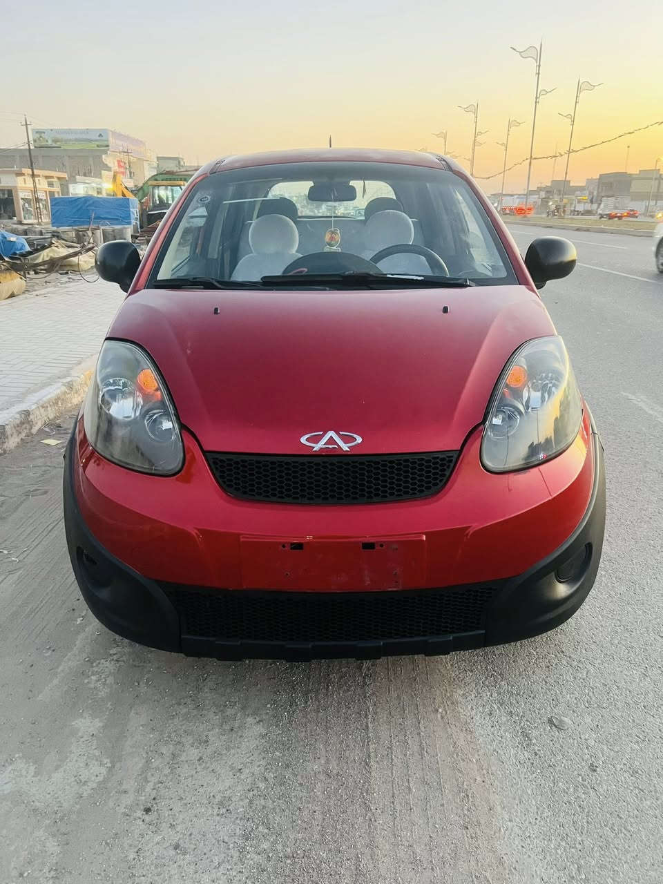 سلام عليكم شيري اكس وان موديل 2014 رقم واسط سياره جديده بيه قطعه وحده صبغ فقط وقماره جارده مكينه كير تبريد صدر كله جديد متوفر نقد أو قسط مريح الاتصال بل رقم *********** ما متواجد عل فيس فقط اتصال
