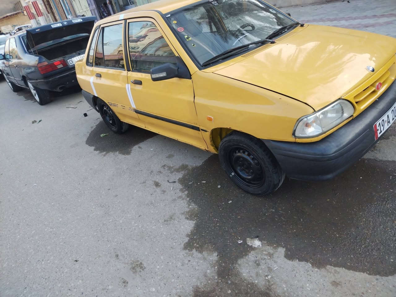 سلام عليكم سايبه للبيع سياره خير من الله موديل ١٤ رقم انكليزي تخم تاير جديد مكينه بل كارتون بس الكير الول يفلت ٠٧٨٥٤٨٨٠٩٩ مكاني كربلاء الحر ***********
