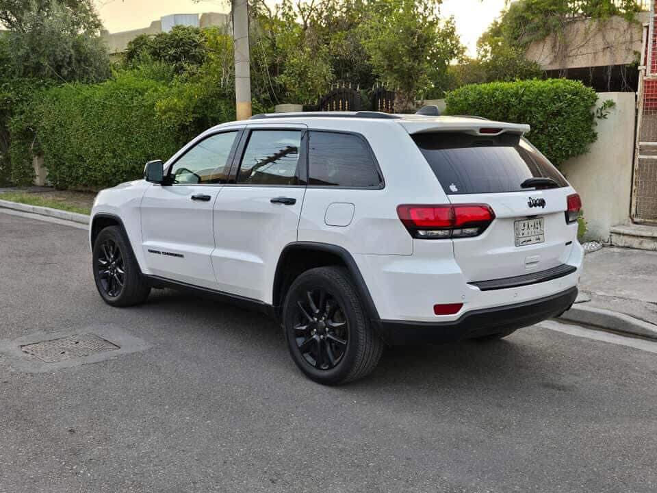 السلام عليكم ورحمة الله.. 
للبيع جيب لمتدد بلص موديل 2020 فول

رقم بغداد بسمي تحويل
ماشيه  95 الف
الموديل :2020
المحرك : 3600
المواصفات : 
•  نظام السرعة المحددة. 
•  سقف بانوراما . 
•  شاشه كبيرة 
•  نظام الخرائط (GPS) .
•  دخول ذكي. 
•  بصمة 
•  تشغيل عن بعد .
•  الصندوق الخلفيي كهربائي . .
•  ذاكرة لحفظ وضعيات الجلوس للسائق
•  المقاعد الأمامي كهربائي.
•  المقاعد الأمامية  تبريد وتدفئة .
•  المقاعد الخلفية تدفئة . 
*حساسات خلفيه.
•  محدد سرعة . 
 *بعد بيه مواصفات ممذكوره
السعر 240 وبيهه مجال
للاستفسار ***********
مكان السياره بغداد
مراوس بفورد f150
