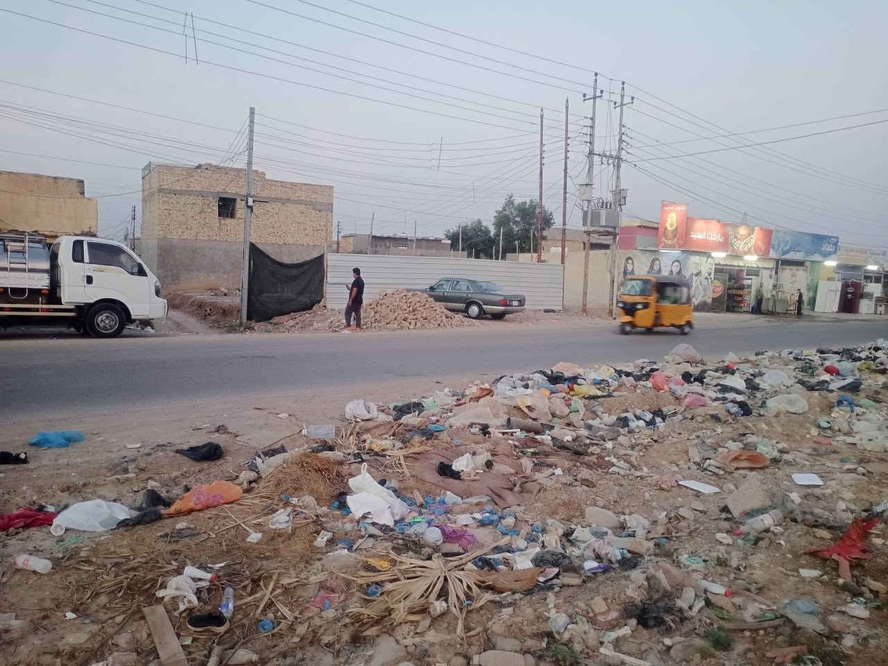 قطعة للبيع  بغداد جسر ديالى القديم العريفية قرب تل الرشاد
المساحة ٢٠٠م
واجهية ١٠ نزال ٢٠
خدمات گهرباء ذهبي وطنية
السعر ٢٤وبيها مجال
للاستفسار
***********
