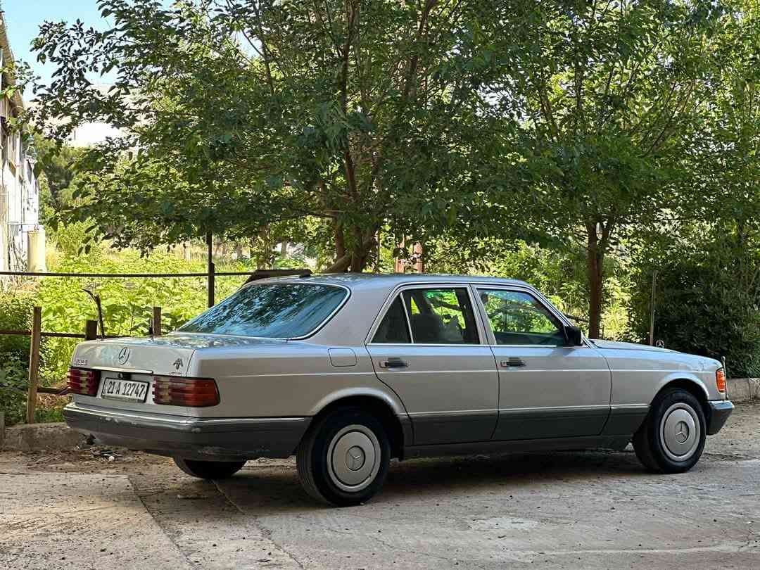 جامبو صبغ عام بدون دواخل  محرك 300 vvt 35$    ***********
