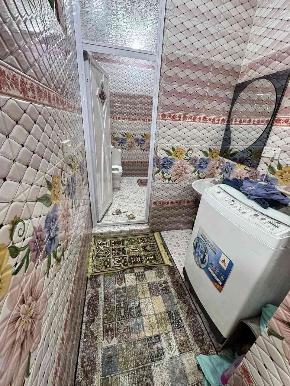 السلام عليكم
دار للبيع 🏠 
مساحه ٢٢٠ متر طابو زراعي 
يحتوي على استقبال مطبخ صاله غرفه نوم صحيات خارجيه وداخليه طرمه وحديقه ومنور 
بيت جديد كلش 
العنوان بغداد المدائن سلمان بأك 
بضهر تقاطع حساني بدايه منطقه محمد الوسمي 
بسعر مناسب 
الاستفسار
***********
