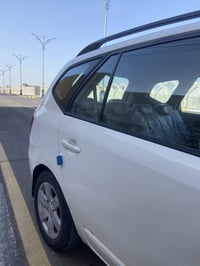 كيا كارينز • ٢٠٠٩ • فول ٧ راكب