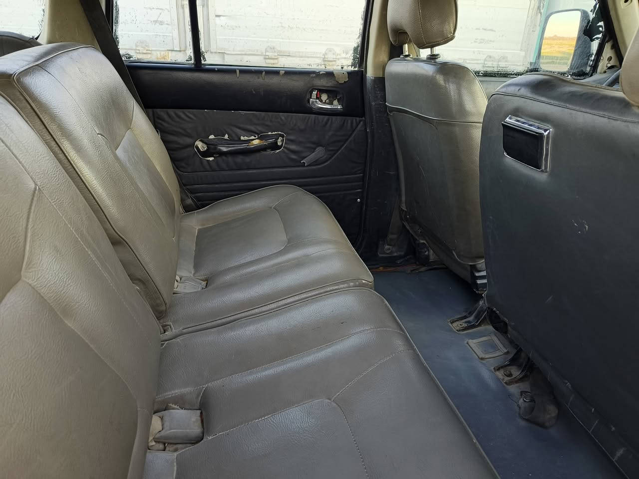 سلام عليكم نيسان بترول 2008 مال مزاد محرك مكفول 4500 صبغ عام سياره جديد الاستفسار الرقم ***********
