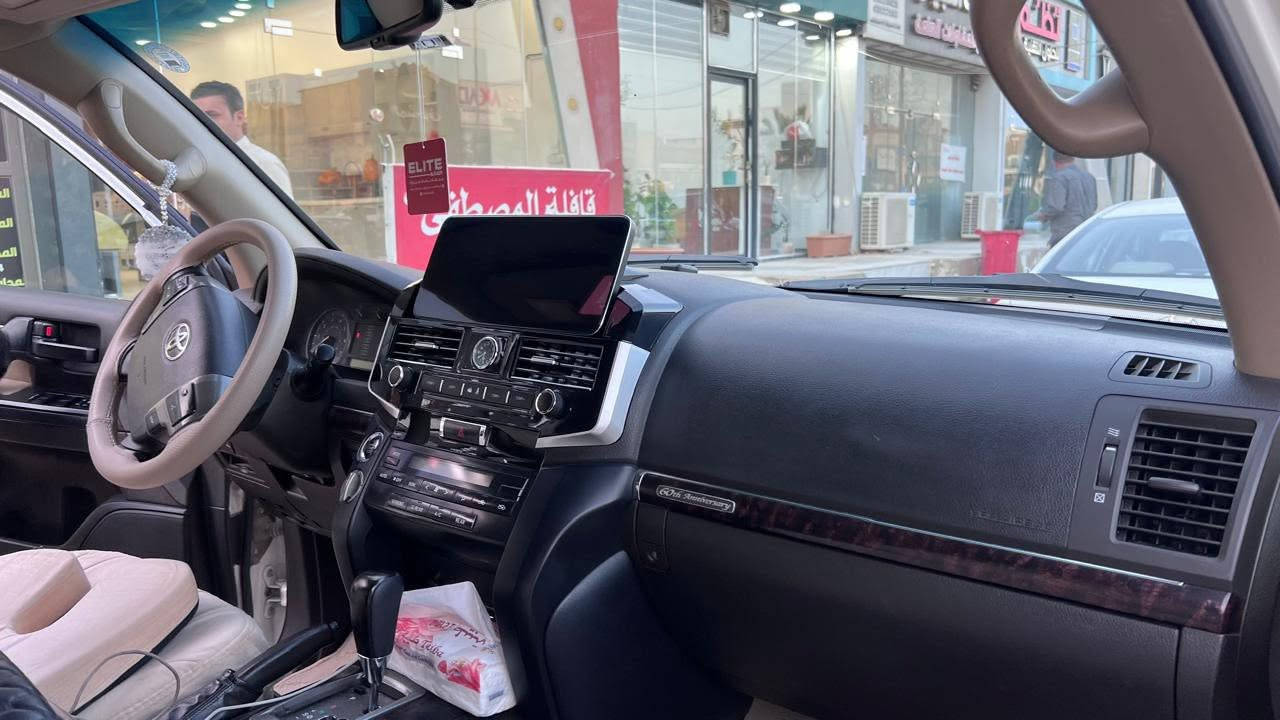 س ع 
للبيع 305 وبيها مجال
مكفولة من التبديل فقط بارد جاملغ الامامي الايمن 
ستينية بريم 
كشنات كهرباء
السيارة ماشية حقيقي 300
مكينة مفتوحة
حدادية وتخم تاير قبل شهرين
مكان السيارة النجف 
باسمي اربيل انكليزي
للتواصل ع هذا الرقم 
***********
واتساب
