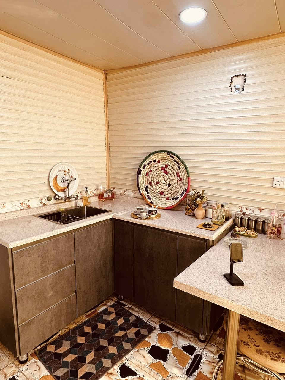 كاونتر للبيع نوعيه جدا زينه HDF  ومرمر ممتاز استخدام اقل السنه
اريده ب٥٠٠ وبي مجال
والمفرغه اريدها ب٨٠ الف الف 
والي ياخذ اثنينهم سوه ب٥٠٠ اثنينهم


**إذا كنت صاحب هذا الإعلان وتريد حذفه لأي سبب، رجاءا أرسل رسالة إلى الدعم الفني**