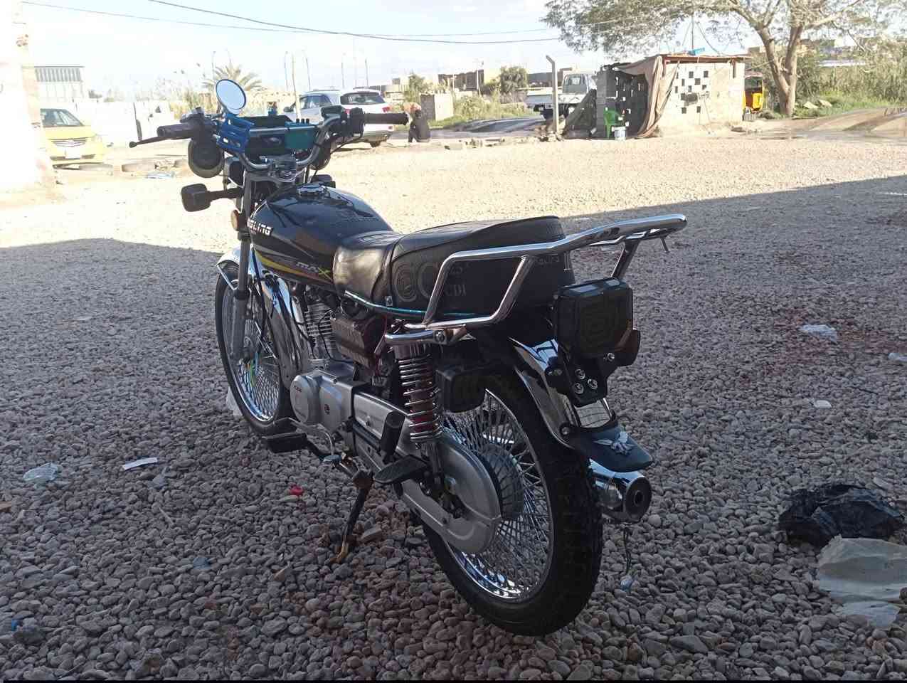 السلام عليكم
دراجه تايكر للبيع 
مديل 2025
نضيفه دراجه ما مفتوح بيه لو برغي 
بعد جديده دراجه 
مكان الديوانيه سومر 
***********
