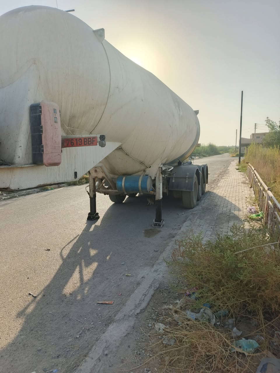 السلام عليكم عندي هذا سايلو وارقام سليمانية نكليزي للبيع مكانه بغداد *********** رقام فالفو سنكل امامي 2004 بيضة ابيعهن سوا البطل مربوط بسنوية
