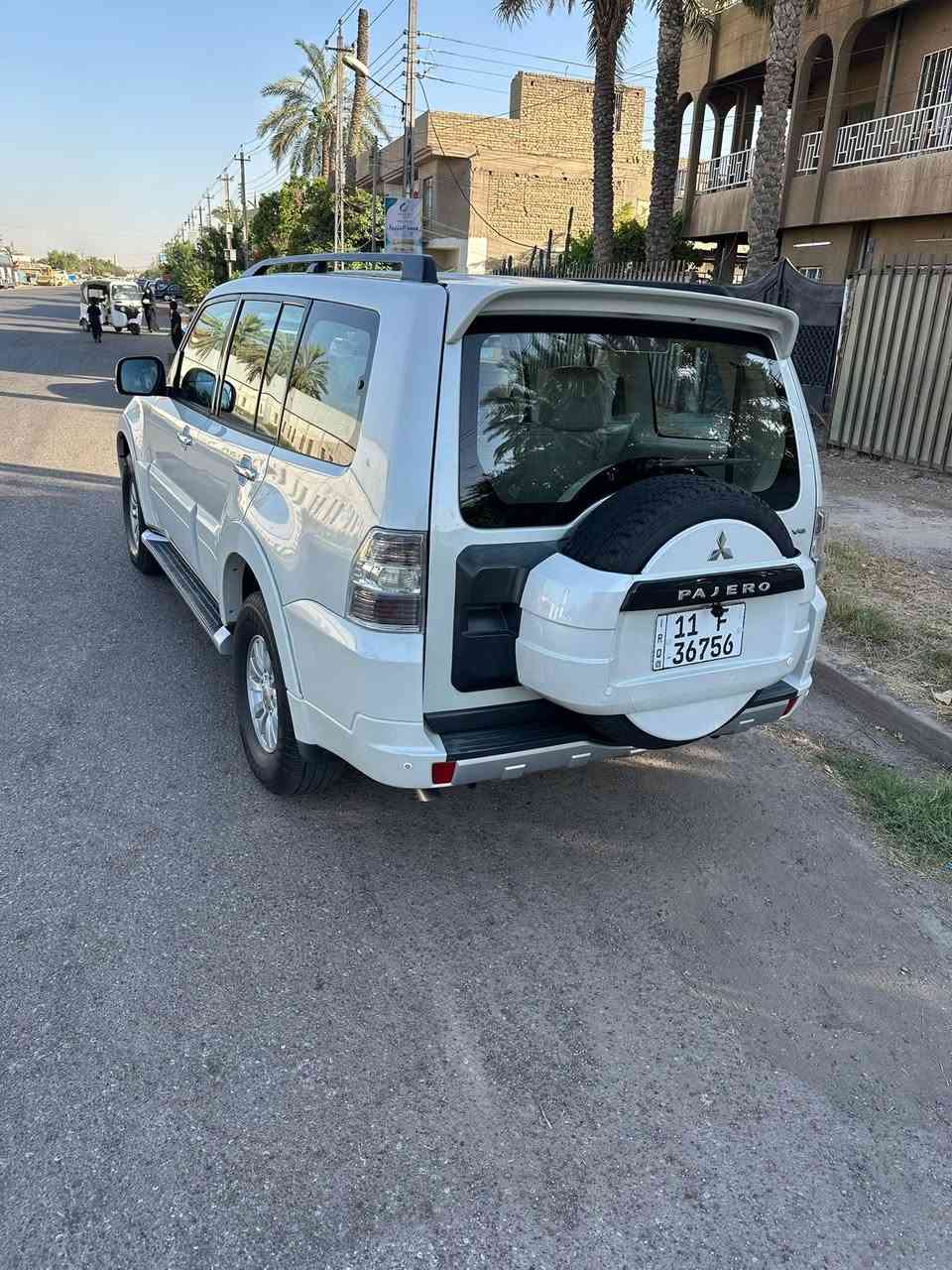 باجيرو ٢٠١٠ خليجي gls بدون سلايد  بدون صبغ أو تبديل مكفوله كفاله عامه جاهزه للاخير بدون أي نقص ٦ سلندر ٣٥٠٠ رقم وسنويه وهزه جديد تخم تاير وصدر ودسكات جدد منضومه زنون عالي وناصي مكاني بغداد حي العامل 
***********   السعر ١٣٣ وبيه مجال
