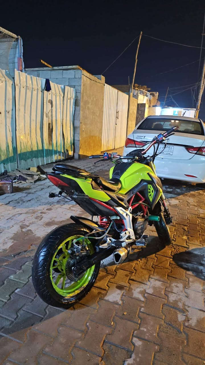 سلام عليكم دراجه بطح ايطالي امزود للبيع بدون اوراق امبدله بيهه بس ولفات الدراجه خير من الله خاص ما متواجد الرقم ***********مكاني العماره دبيسات قرب المجسر الشهيد احسين اعطيه
