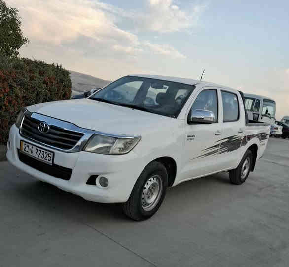 مـــرزیە HILUX 2013
گێڕ عادی ناوسور
بێ بۆیاخە کەمێك ساردی هەیە
مەکینەی کراوەتەوە بەس بەشەرتە
گێڕومەکینەو تەحویل و غەرامەی بەشەرت
بەناوی خۆمانەوەیە ، سەیارەکە هی ماڵە هی مەعرەز نیە
هەمووگیانی بەشەرتە تایەی تازە 
سەنەوی بەرچووە

سعر..177کەمێك مەجال
شوێن..سلێمانی ..بازیان
تلفون..     ***********
واتس اپ..*********** السليمانية
