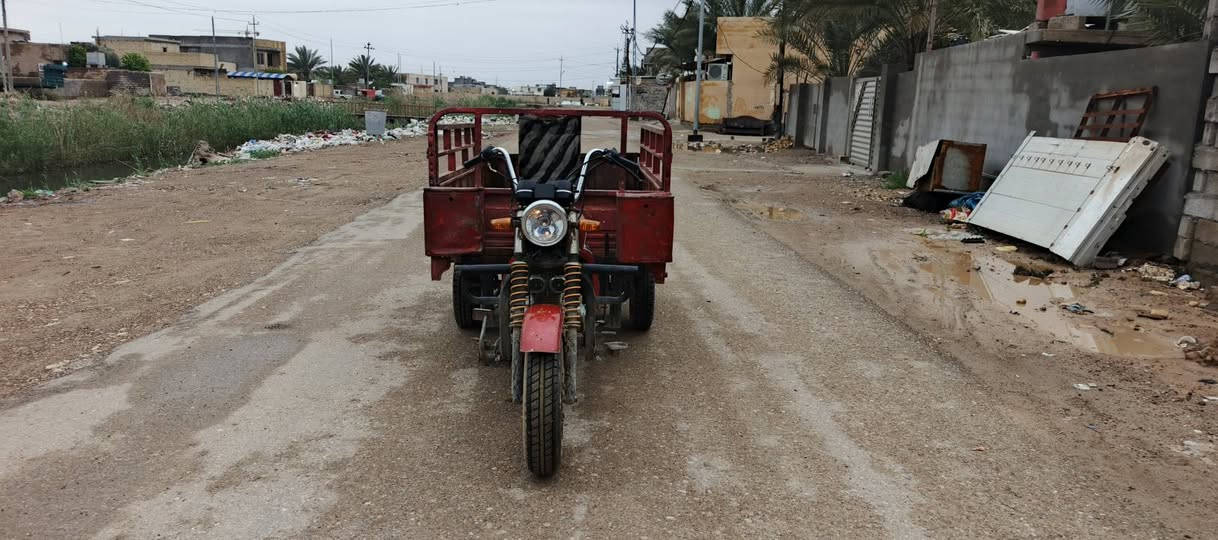 سلام عليكم ستوته دايوان وراق كامله موديل 15كهربائيّات كامله تايرات جدد العنوان ديالى خان بني سعد سعر 800وبيه مجال ***********
