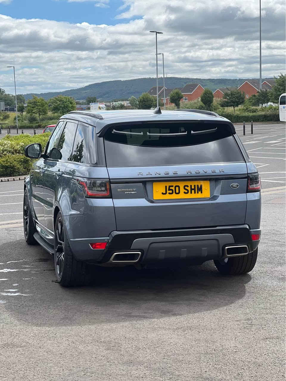 2018 Land Rover sport 3L v6 HSE dynamic auto diesel automobiles panorama heater seat reverse camera, Bluetooth Apple Pay cross control ￼full logbook 12 months mot 1 key just had for a brand-new tire disc brake pad full oil being serviced previous excellent condition drive perfect ￼cat S fully repair ￼￼ Middlesbrough, Cleveland


**إذا كنت صاحب هذا الإعلان وتريد حذفه لأي سبب، رجاءا أرسل رسالة إلى الدعم الفني**