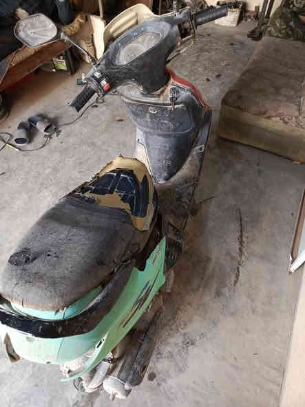 متاح دراجه كرستال شغاله ومجفته قبل شهر نقص كفرات 
اطلع بيه وين متريد السعر 125 بلاش عنوان حله مركز ***********
