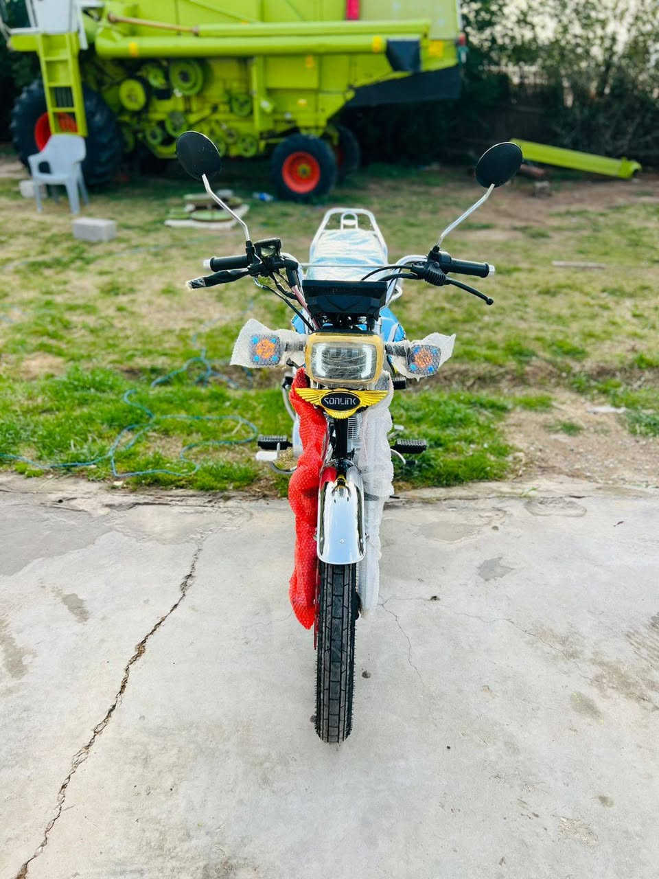 سلام عليكم للبيع دراجه موديل 2025 زيرو مكان واسط عزيزيه سعر خاص ***********
