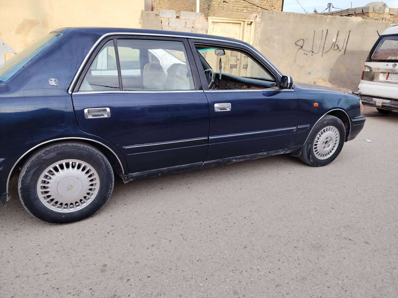 راس الثور تكم
موديل 95
مكفوله من الصبغ والكصه
صاحب السيارة نجف ناحية الرضويه
السعر 87
للاستفسار الاتصال على ***********
