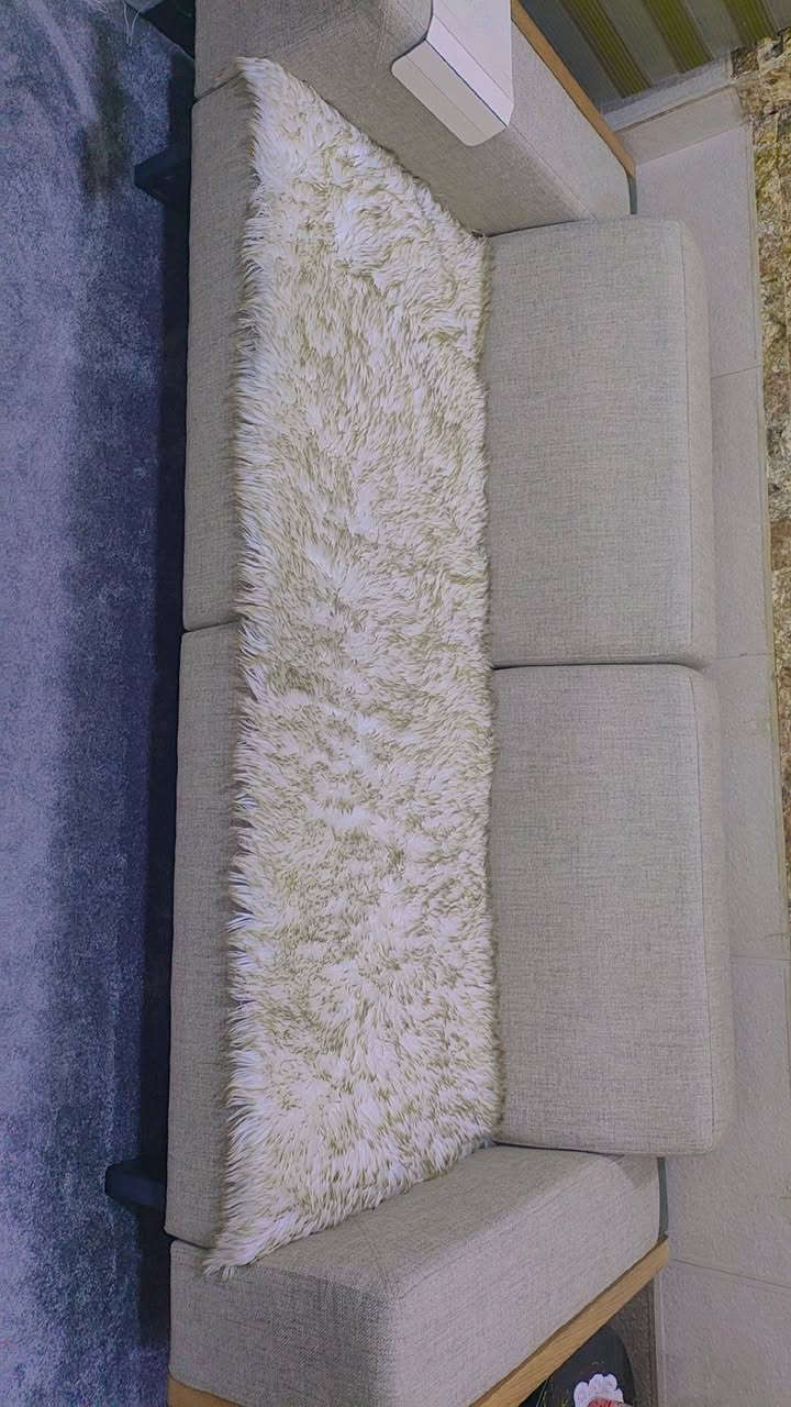 مفارش تخم 8 مقاعد فرو اخو الجديد مع موكيت
مع مخدة جرباية قطعه واحد نفرين للبيع كلهن ب55 الف 
سعرهن نهائي صايرات عليه اكثر بهواية 
*********** واتساب
