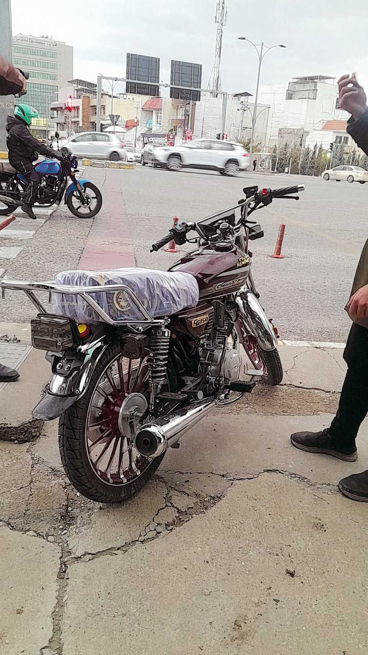 دراجه البيع 5كير مديل 2025الدراجه كلش نضيفه كلشي بيه شغال ما نقصه شي مكاني سليمانيه ***********
